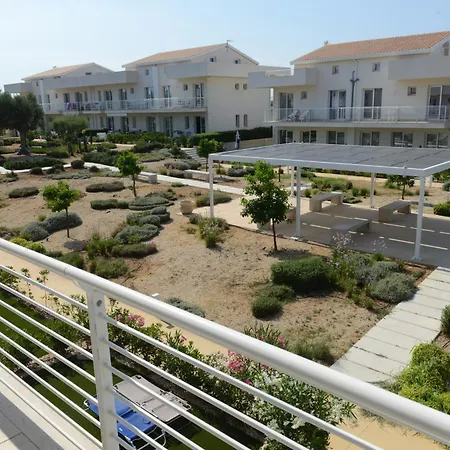 Casa Di Charme Con Vista Mare E Piscina Apartment