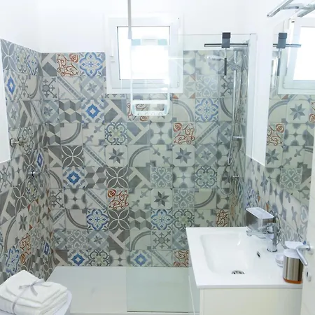 Casa Di Charme Con Vista Mare E Piscina Apartment