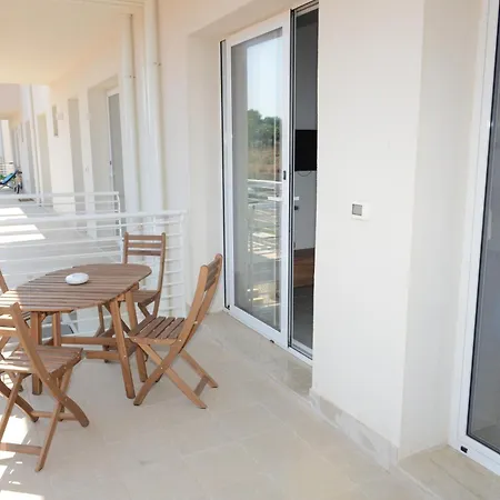 Casa Di Charme Con Vista Mare E Piscina Apartment *